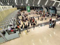 Aeroporto das Ilhas Maurício, interior