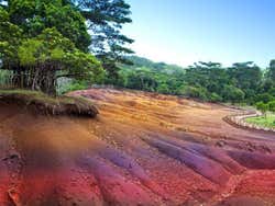Terra das Sete Cores de Chamarel